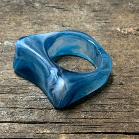 Private Label Jewelry - BLUE WHITE Swirl Asymmetrical Abstract Resin Ring NWT